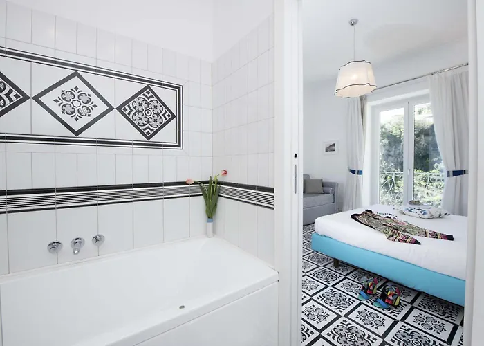 - Costa Incantata 아말피