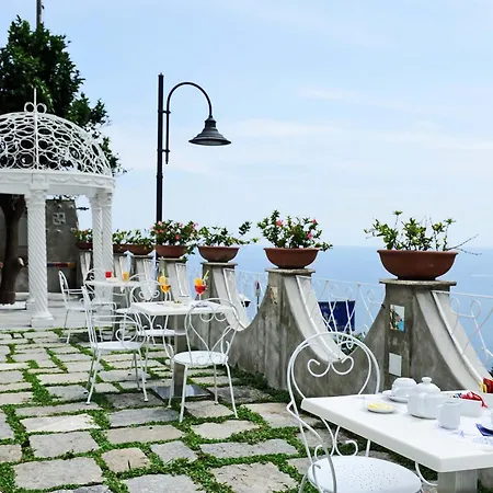 - Costa Incantata Amalfi