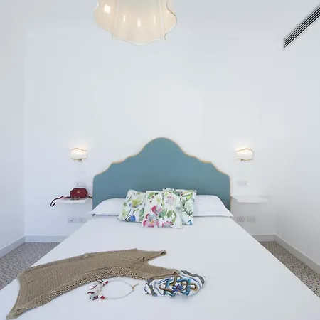 - Costa Incantata * Amalfi