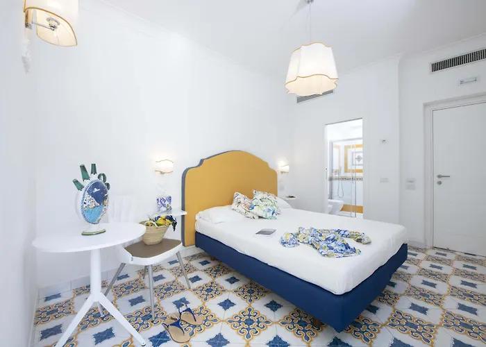 - Costa Incantata 别墅 *